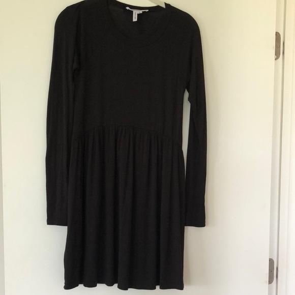 - BCBGeneration Black Pleated Ribbed Long Sleeve Dress - Picture 3 of 9